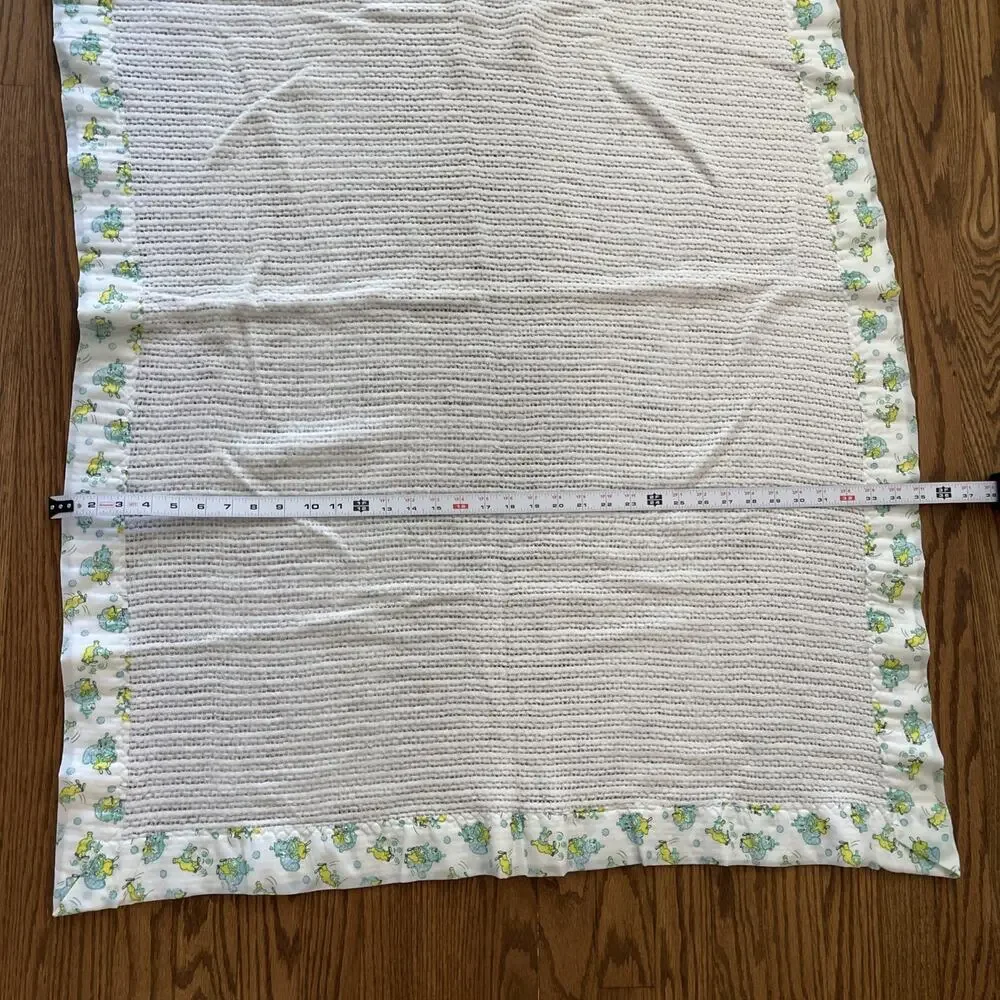 Vintage Carters White Waffle Weave Woven Clowns Bears Satin Trim Baby Blanket